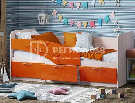 Кровать "Дельфин" (фасад 3D) 1600 мм (Левый) - Цвет: Ясень Шимо светлый/Апельсин металлик